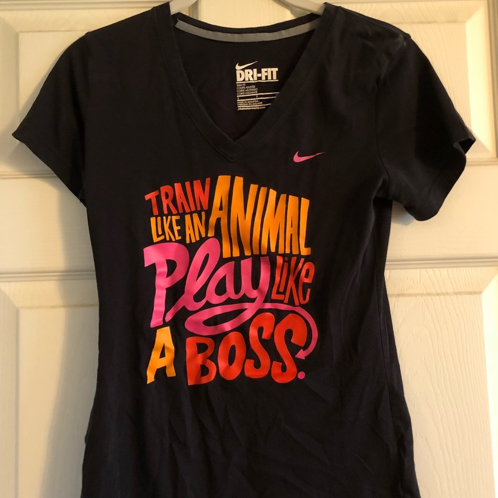 Black nike T-shirt